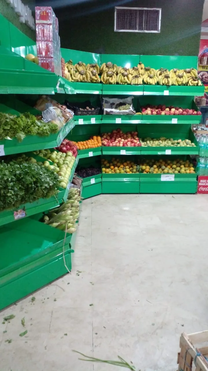 Fruit & Vegetable Stands
