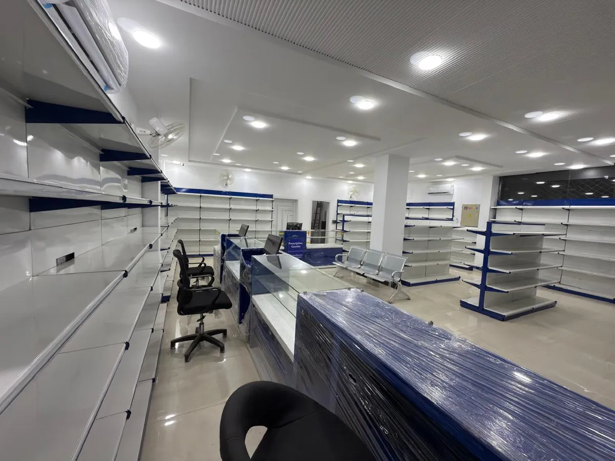 Pharmacy Clean Shelving